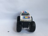 bnk jc MC Toy "Boxing" Buick LeSabre monster truck