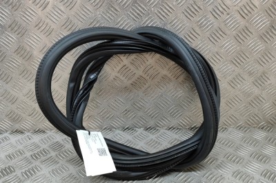 Garnitura ușă dreapta spate AUDI A4 Avant 8W2, B9 2023 OEM: 8W9833721B | 24923765 foto