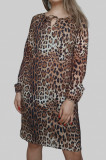 Rochie cu maneca lunga din material fluid, cu imprimeu clasic, leopard, M