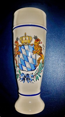 C926-Vaza portelan heraldica coroana lei stare buna. foto