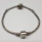 Bratara cu un talisman model 20, tip pandora