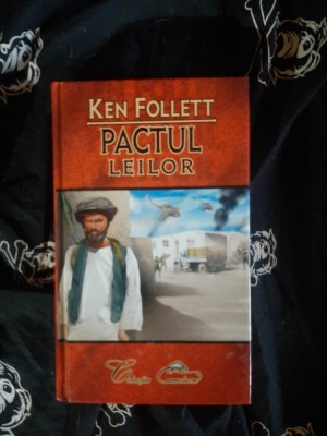 Ken Follett - Pactul leilor foto