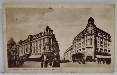 BUCURESTI , GRAND HOTEL SI GALERIILE LAFAYETTE , CARTE POSTALA ILUSTRATA , INTERBELICA foto