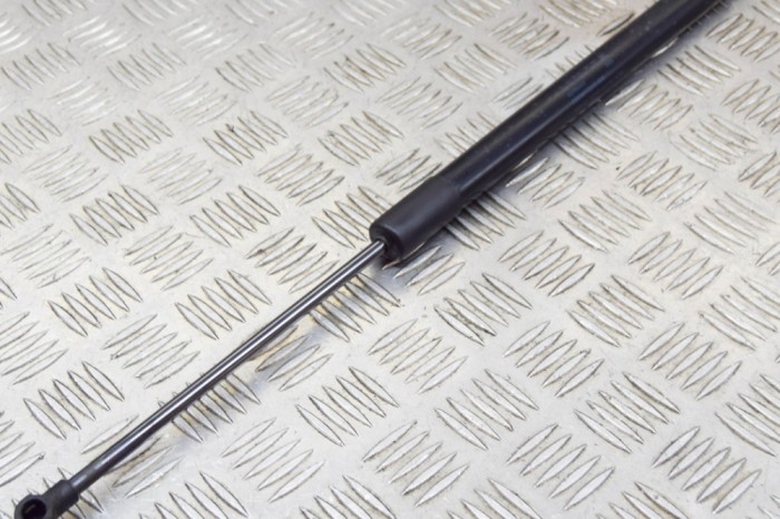 Amortizor haion st&acirc;nga VW GOLF VII 5G1, BQ1, BE1, BE2 2016 OEM: 5G6827550C 11783352