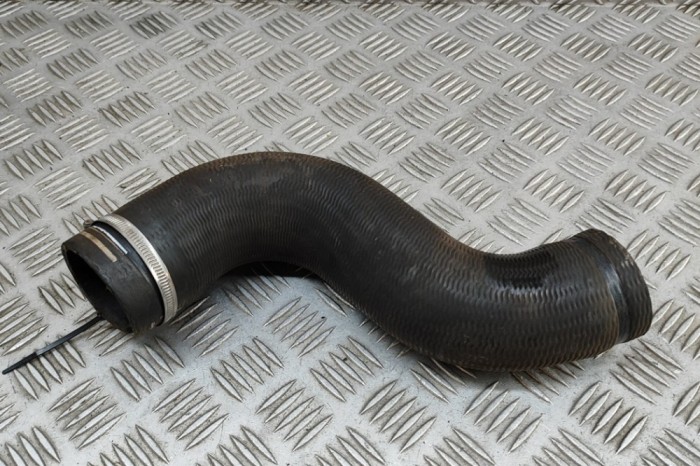 Furtun intercooler IVECO DAILY VI Box 2022 OEM: 5802461255 31539797