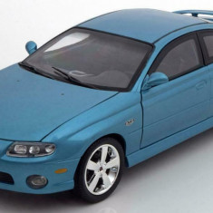 Macheta auto Pontiac GTO Coupe 2004 albastra, 1:18 Autoworld