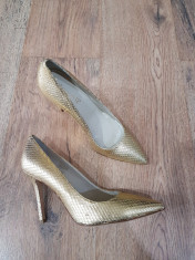 LICHIDARE STOC! Pantofi stiletto dama noi piele naturala auriu superbi 38 foto