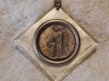 MEDALION INGERUL PROTECTOR de colectie OPULENT MASIV PECTORAL unic 1900 FRANTA