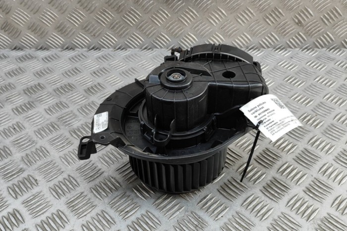 Ventilator aeroterma MERCEDES-BENZ SPRINTER 3,5-t Platform / Chassis 907 2021 OEM: A0009069307,A0008308002,F011500122 31020683