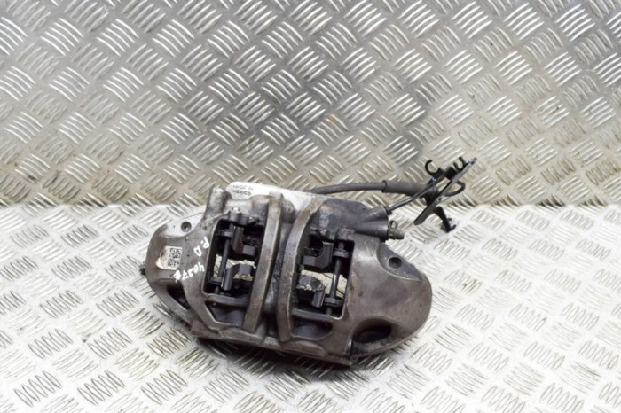 Etrier de fr&acirc;nă dreapta față AUDI Q5 FY 2021 OEM: 80A615106AB 20396938