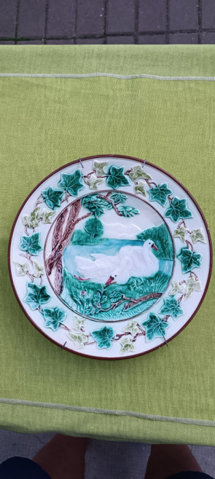 Farfurie decorativa, piesa de colectie, maiolica