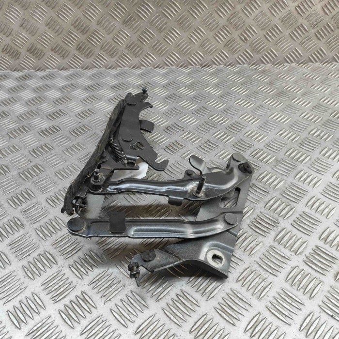Balama capota dreapta față AUDI Q5 FY 2024 OEM: 80A823302D 31955681