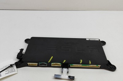 Modul de confort TESLA MODEL X 2016 OEM: 1043900-00-C 23074785 foto