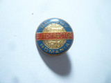 Insigna Brasov- Autotractor Romania ,d= 1,8 cm , metal si email