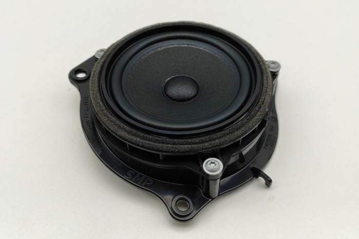 Difuzor ușă dreapta spate BMW X2 F39 2023 OEM: 8715685 30745180