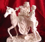 BIBELOU FIGURINA ACADEMY PE POSTAMENT LEMN THE LOVE TRYST - INTALNIRE DE DRAGOSTE 28 CM