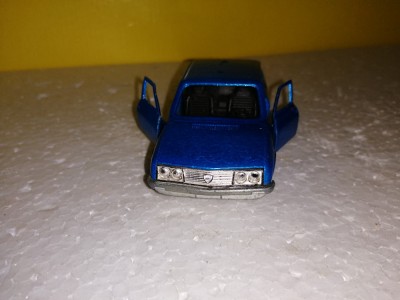 bnk jc Polistil E41 - Lancia Beta 1800 - 1/43 foto