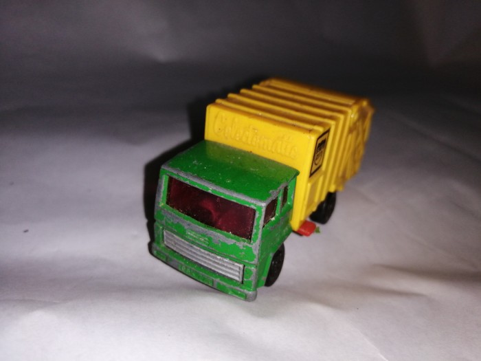 bnk jc Matchbox Superfast no 36 Refuse Truck