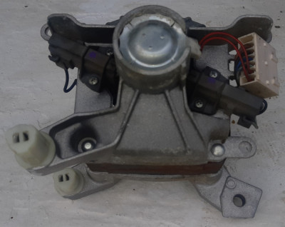 Motor electric functional, masina de spalat Whirlpool AWE 7516 (6 pini) foto