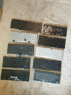 lot 10 tastaturi laptop - 5 lei toate - foto