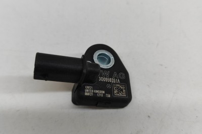 Senzor de impact dreapta spate SKODA KAROQ NU7 2022 OEM: 3Q0959351A 27916365 foto
