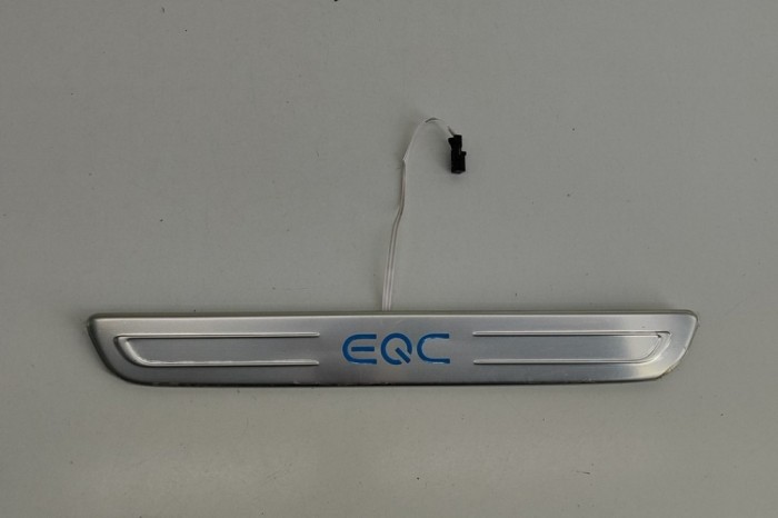Ornament prag dreapta față MERCEDES-BENZ EQC 2022 OEM: A2936803401 27510295