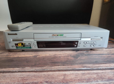 Video recorder nou Panasonic hi-fi 6 head SVHS / VHS foto