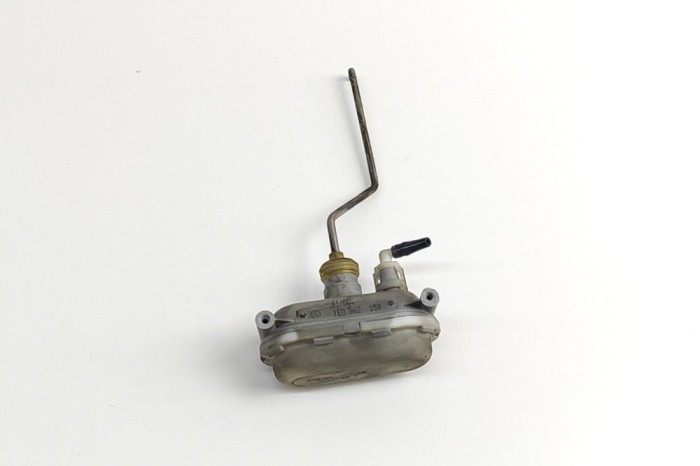 Alt modul de control VW GOLF III Cabriolet 1E7 2001 OEM: 1E0862159 | 30323212