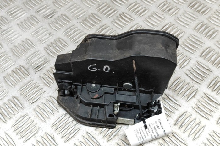 &Icirc;ncuietoare ușă dreapta spate BMW 5 F10 2016 OEM: 7202148 22218690