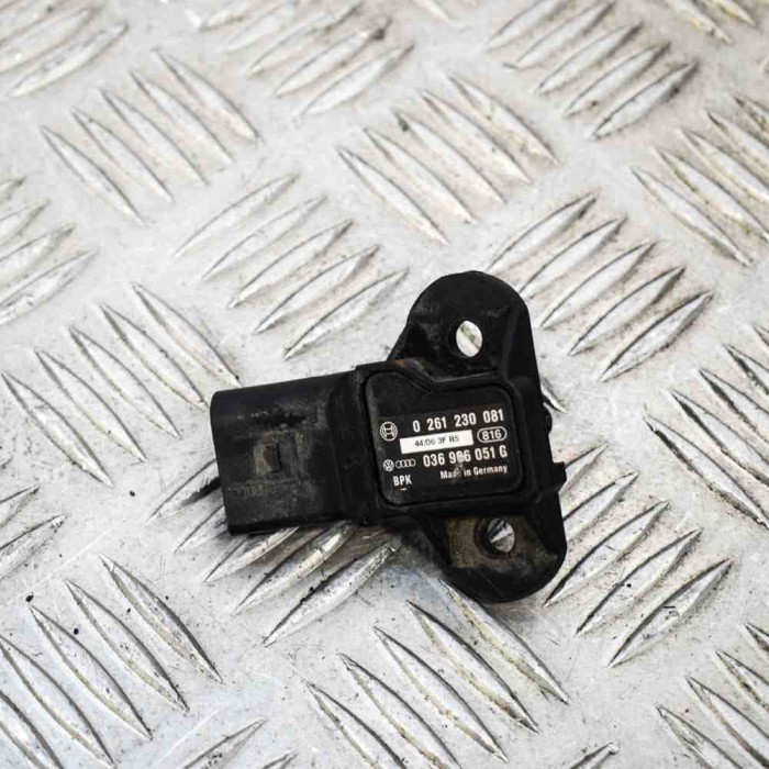 Senzor MAP VW GOLF V 1K1 2008 OEM: 0261230081036906051G 3372772