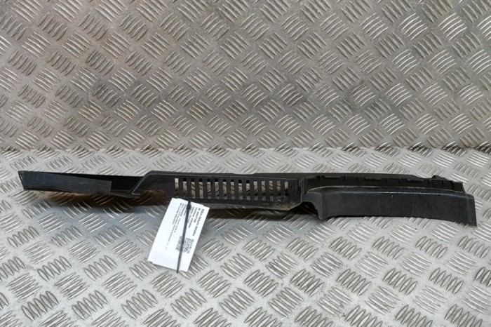 Aripa de plastic st&acirc;nga față VOLVO XC90 II 2022 OEM: 31371763 | 28277598