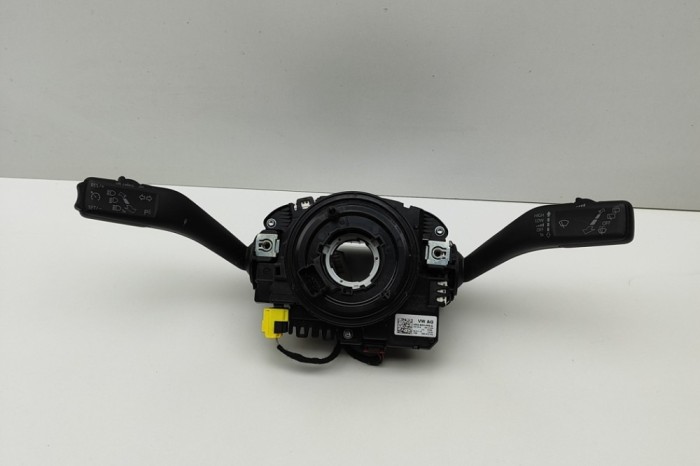 Maneta semnalizare ștergătoare SKODA OCTAVIA II Combi 1Z5 2013 OEM: 5K0953569E,5K0953502M,5K0953521BN 30467403