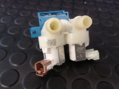 Electrovalva dubla masina de spalat Electrolux AEG , electroventil admisie /C37 foto