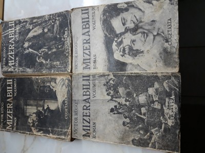 Mizerabilii - Victor Hugo 4 volume foto