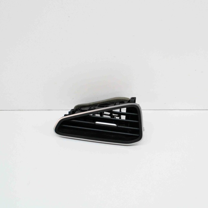 Gura de ventilație planșa de bord VW ID.3 E11 2020 OEM: 10A819704 14877675