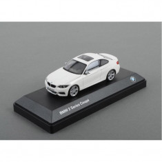 Miniatura BMW Seria 2 1:43 Alpine White foto