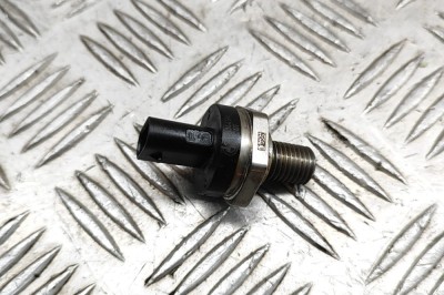 Senzor de presiune ulei BMW 2 Coupe F22, F87 2016 OEM: 8614494,0261230403 28800365 foto