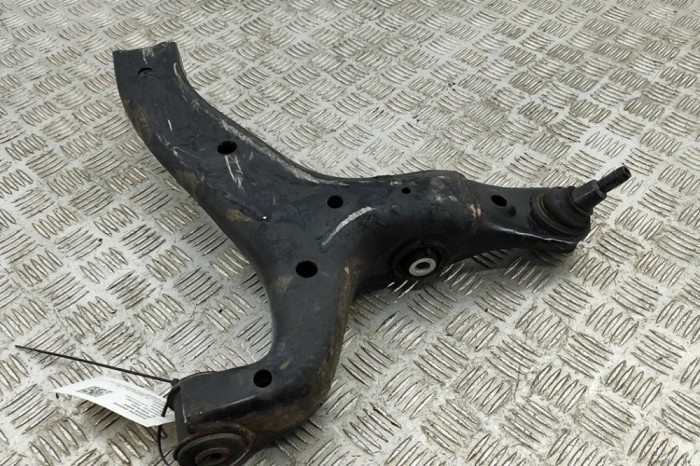 Braț inferior dreapta față VW AMAROK 2H_, S1B 2016 OEM: 2H0407152A | 28038285