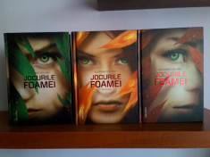 Suzanne Collins - Jocurile foamei (3 titluri) - fantasy foto