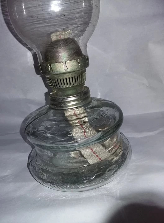 LAMPA PETROL/Gaz lampant VECHE de COLECTIE Sticla NEFOLOSITA,cu  fitil,MARE,T.GRA | Okazii.ro