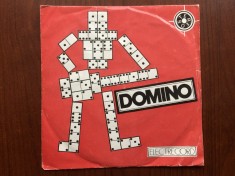 domino la drum / totu-i numai pentru noi sorin chifiriuc disc single 7" vinyl muzica rock electrecord ST EDC 10746 VG+