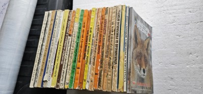 ALMANAHUL VANATORULUI SI PESCARULUI SPORTIV . LOT 23 BUCATI . foto