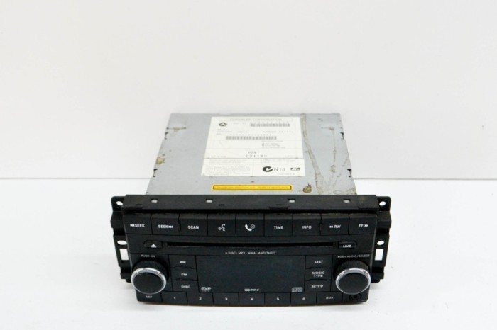 Unitate radio CD DODGE NITRO 2007 OEM: 05064055AK,05979Z02A 14629414