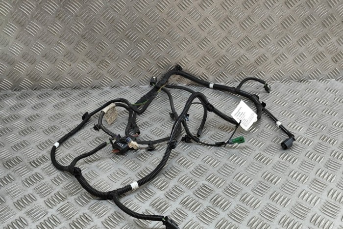 Cablaj senzor de parcare spate PEUGEOT 208 II UB_, UP_, UW_, UJ_ 2024 OEM: 9856526980 | 31799230