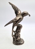 figurina vintage din metal masiv randunica cu aripile intinse culoare argintie 18 cm inaltime detalii fine