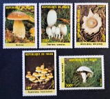 Ciuperci - Niger 1985 - Serie Completă de 5 Timbre "Champignons" (Neștampilat / MNH) CP1_III