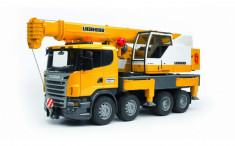 Camion Scania R cu macara Liebherr Bruder foto