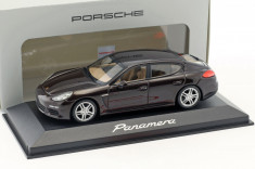 Porsche Panamera 2014, 1:43 Minichamps foto