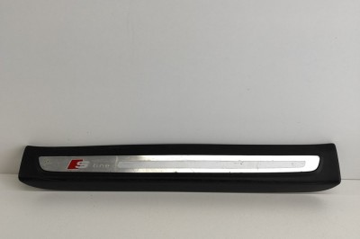 Ornament prag dreapta spate AUDI Q7 4L 2007 OEM: 4L0853376A,4L0853376B 22914303 foto