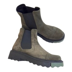 Ghete dama din piele intoarsa cu talpa extralight Lotie Mud